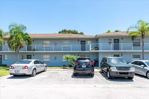 605 Ixoria 6a Ave #6, Fort Pierce, FL 34982