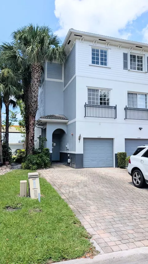 3427 NW 14th Ct, Lauderhill, FL 33311