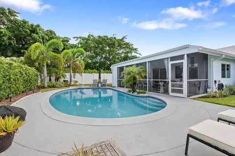 2122 Northridge Rd, Delray Beach, FL 33444