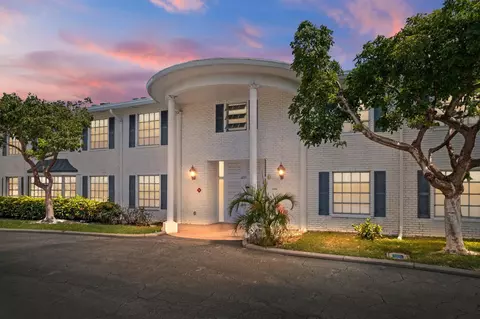 2221 NE 68th St #922, Fort Lauderdale, FL 33308