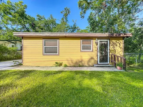 2842 Lucoma Dr, Jacksonville, FL 32254