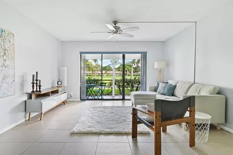 1113 Green Pine Blvd #B1, West Palm Beach, FL 33409