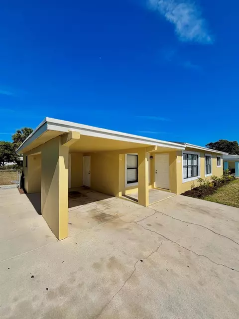 1530 N Seacrest Blvd, Boynton Beach, FL 33435