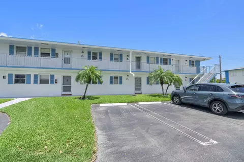1115 Lake Ter #111, Boynton Beach, FL 33426