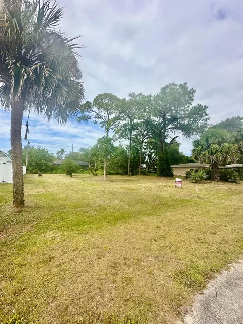 00 Penny Ln, Lakewood Park, FL 34951