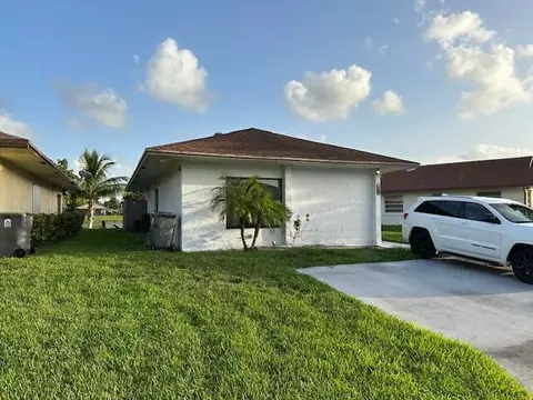 5262 Garden Hills Cir, West Palm Beach, FL 33415