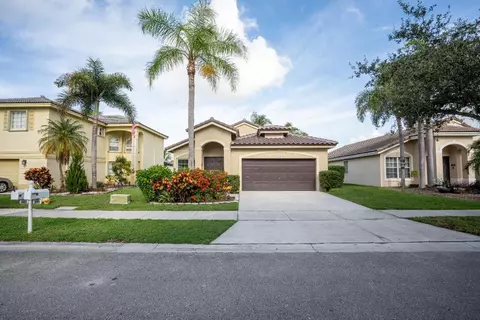 370 SW 203rd Ave, Pembroke Pines, FL 33029