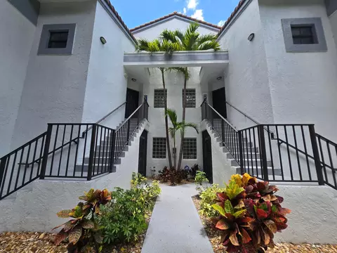 5475 Verona Dr #B, Boynton Beach, FL 33437