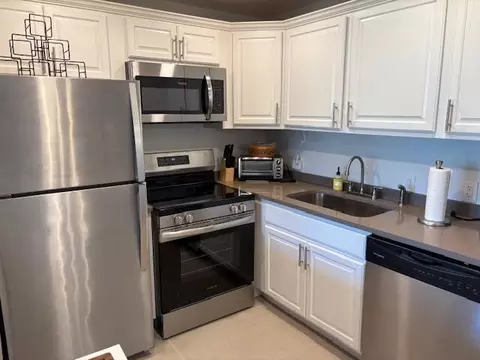 7 Dorset A #7, Boca Raton, FL 33434