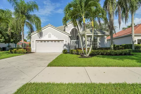 566 SW Lake Charles Cir, Port Saint Lucie, FL 34986