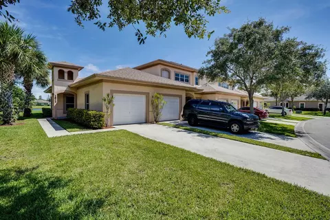 1824 Sandhill Crane B1 Dr #1, Fort Pierce, FL 34982