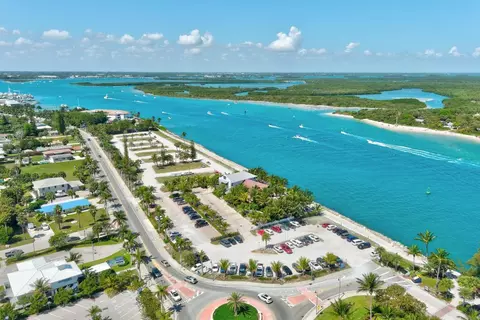 1300 Seaway Dr #A-5, Fort Pierce, FL 34949