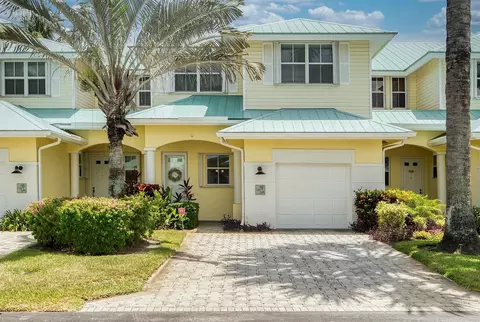 114 Barefoot Cv, Hypoluxo, FL 33462