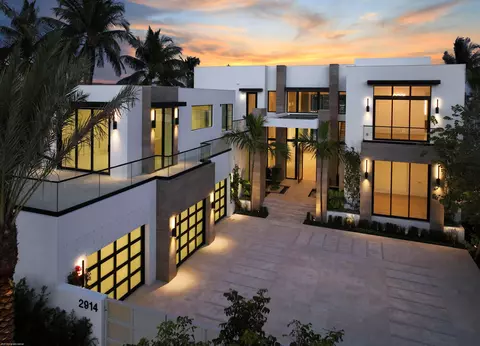 2914 N Flagler Dr, West Palm Beach, FL 33407