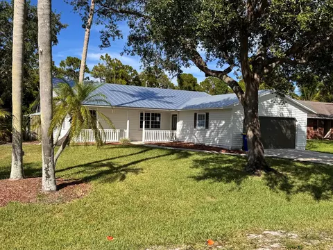 8745 SE Longview Dr, Hobe Sound, FL 33455