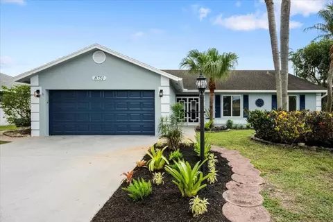 8751 Sand Lk, Lake Worth, FL 33467