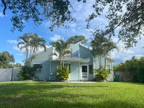 1514 SW Mercedes Ave, Port Saint Lucie, FL 34953