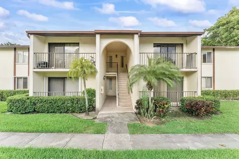 4787 Sable Pine Cir #B2, West Palm Beach, FL 33417