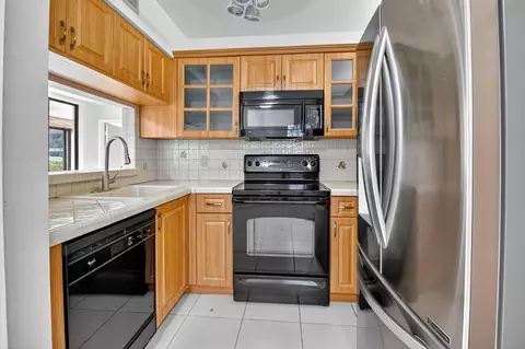 5475 Verona Dr #F, Boynton Beach, FL 33437
