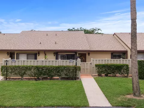 1018 Green Pine Blvd #D, West Palm Beach, FL 33409