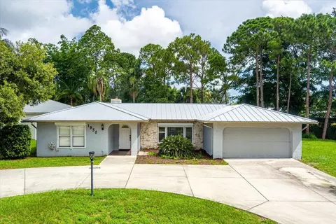 1950 SE Crowberry Dr, Port Saint Lucie, FL 34983