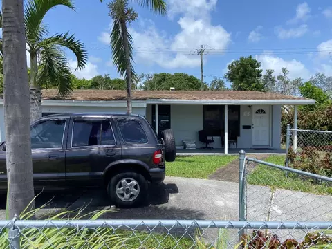 520 SW 15th Ter, Delray Beach, FL 33444