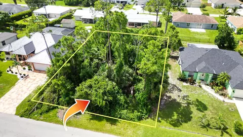 1834 SW Penrose Ave, Port St Lucie, FL 34953
