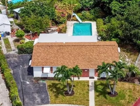 1337 W Broward St, Lantana, FL 33462