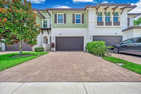 4948 Pointe Midtown, Palm Beach Gardens, FL 33418
