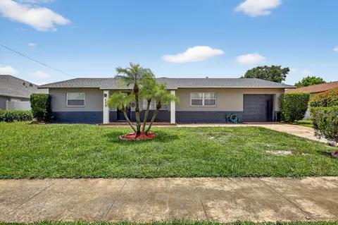 600 S Mangonia Cir, West Palm Beach, FL 33401