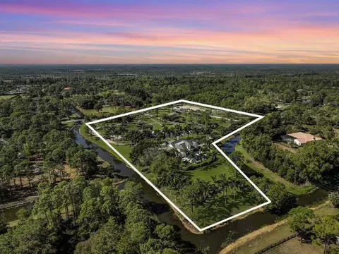 14639 Crazy Horse Ln, Palm Beach Gardens, FL 33418