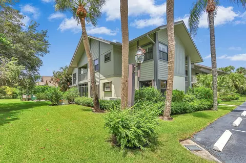 6276 SE Charleston Pl #C-105, Hobe Sound, FL 33455