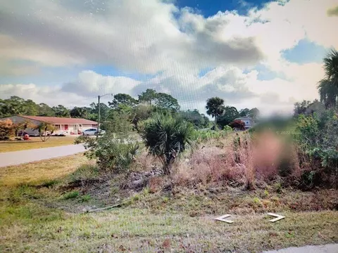 2231 Claude Ct, Port Charlotte, FL 33952