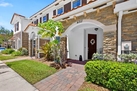 4311 Maybelle Ln, West Palm Beach, FL 33417