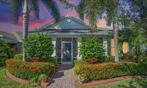 10420 SW Waterway Ln, Port Saint Lucie, FL 34987