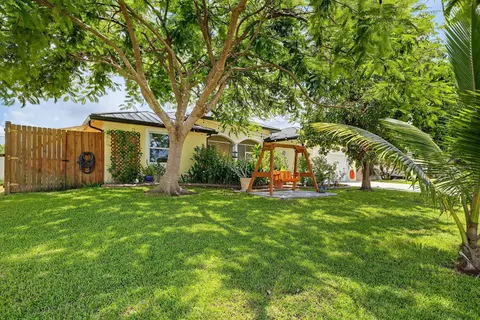 3949 SW Helmlinger St, Port Saint Lucie, FL 34953