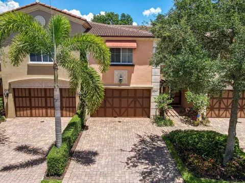 2041 Foxtail View Ct, West Palm Beach, FL 33411