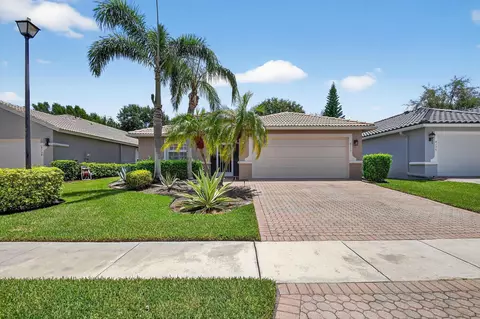 8130 Duomo Cir, Boynton Beach, FL 33472