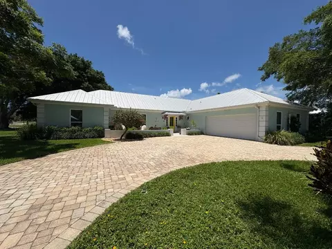 28 SE Turtle Crk, Jupiter, FL 33469