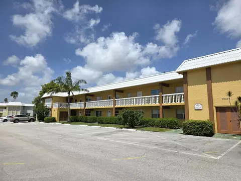 9826 Marina Blvd #1025, Boca Raton, FL 33428
