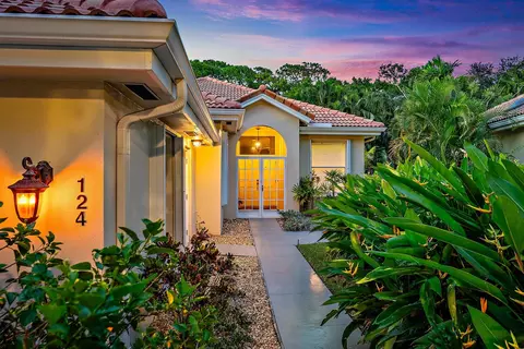 124 S Hampton Dr, Jupiter, FL 33458