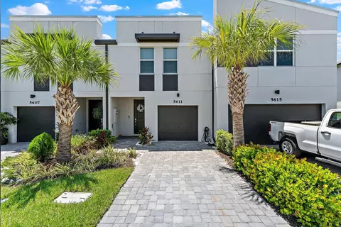 5611 Enclave Dr, West Palm Beach, FL 33407