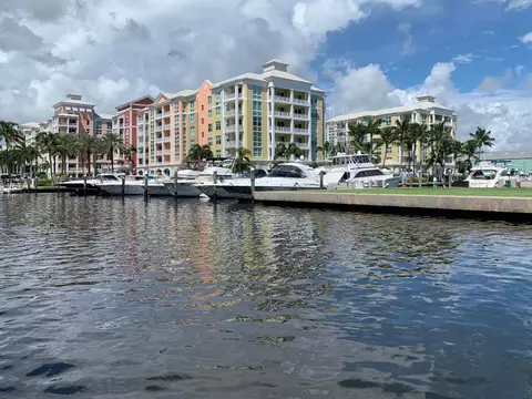 802 W Windward 415 Way #PH-15, Lantana, FL 33462