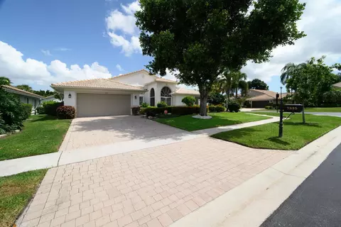 7335 Sterling Falls Ln, Boynton Beach, FL 33437