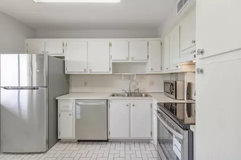 4080 Tivoli Ct #302, Lake Worth, FL 33467