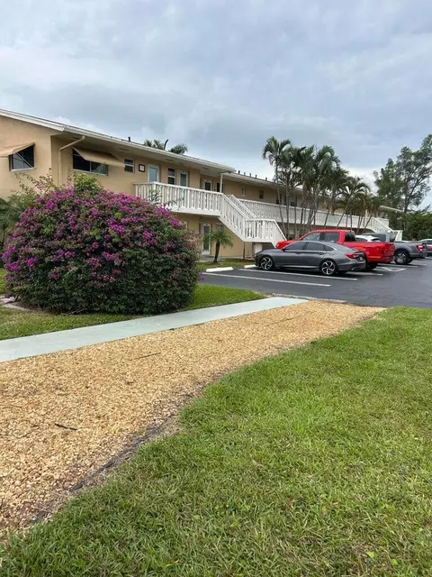 2164 NE 1st Way #203, Boynton Beach, FL 33435