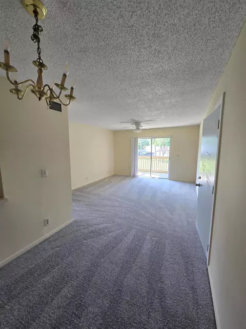 1854 Abbey Rd #202, West Palm Beach, FL 33415