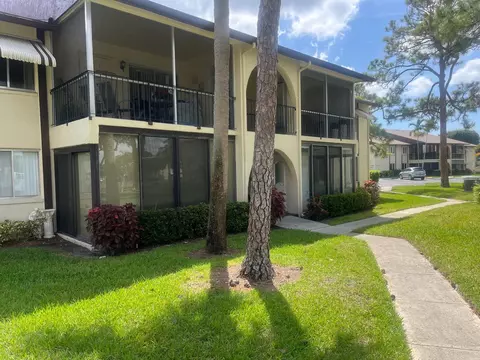 3487 La Palmas Ct #A-1, Greenacres, FL 33463
