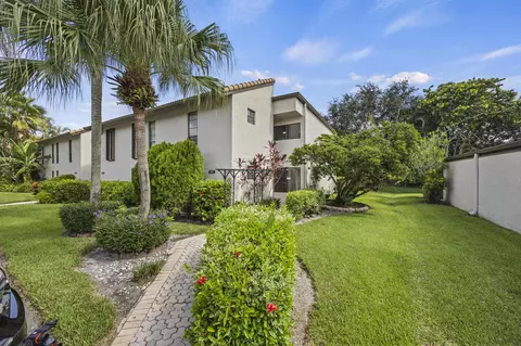 9713 N New River Canal Rd #304, Plantation, FL 33324