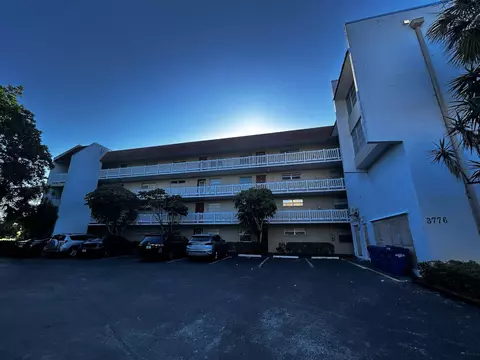 3776 Inverrary Blvd #304R, Lauderhill, FL 33319